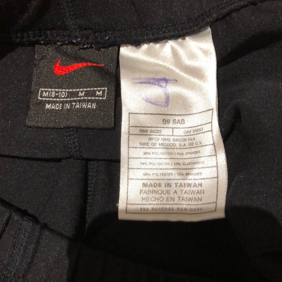 Nike Shorts - Picture 2 of 6